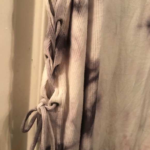 American Eagle top - Picture 3 of 4